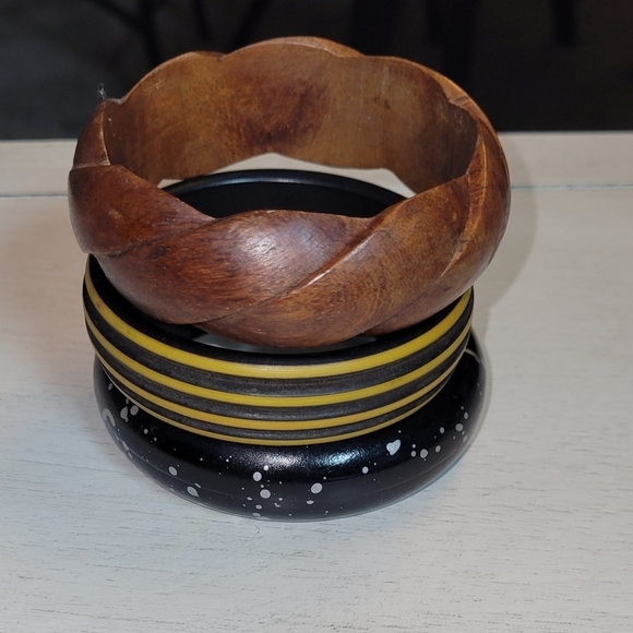 Vintage set of 3 bangle braclets - Picture 1 of 2